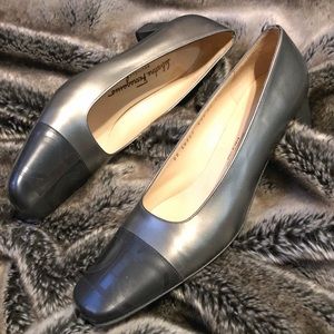 Ferragamo Logo Cap Toe Pumps Metallic 10AA Narrow